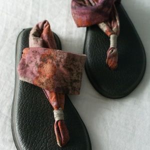 Unique tie dye yoga sling (yoga mat sole) sanuks